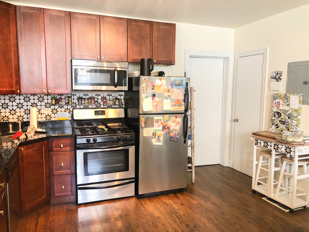 2102 N. Hoyne Ave. 2102 N. Hoyne Ave., Chicago, IL 60647 Bucktown - Leasing by Cross Street